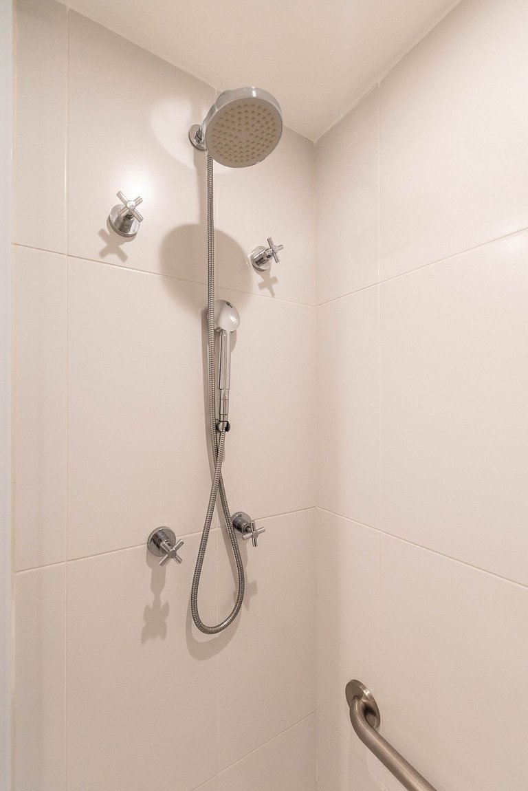 Studio Sofisticado c/ Piscina e Academia - Z316