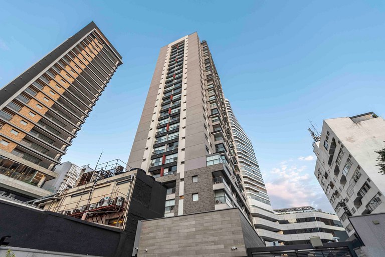 Studio Sofisticado c/ Piscina e Academia - Z316