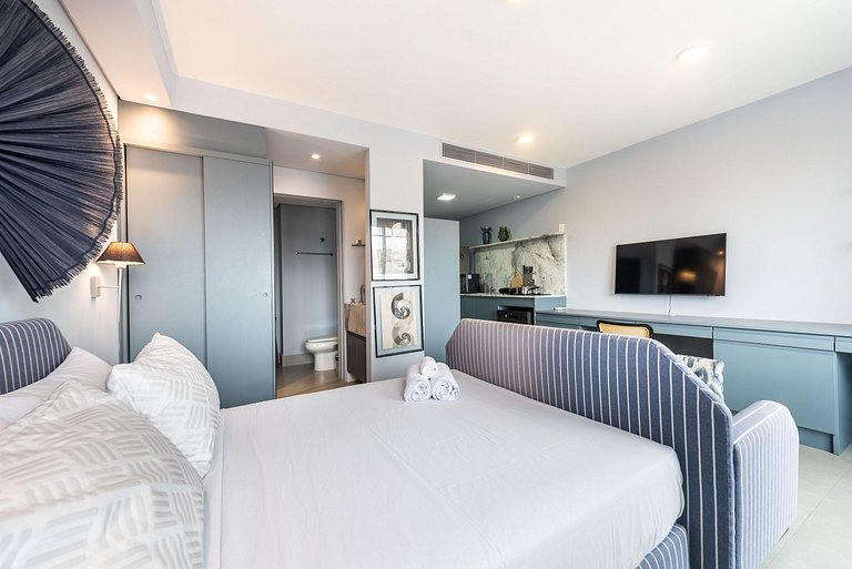 Studio em Pinheiros c/ piscina rooftop - P607