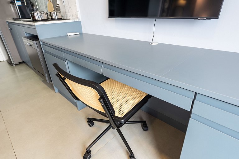 Studio em Pinheiros c/ piscina rooftop - P607