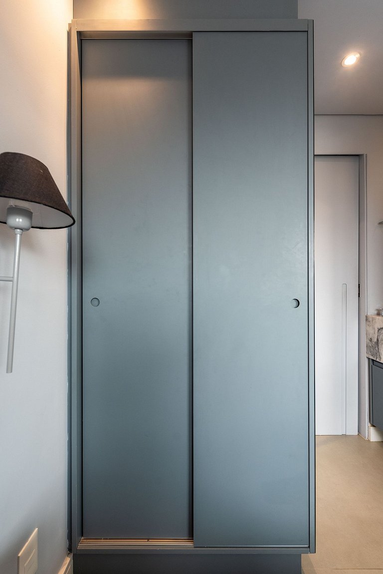 Studio em Pinheiros c/ piscina rooftop - P607