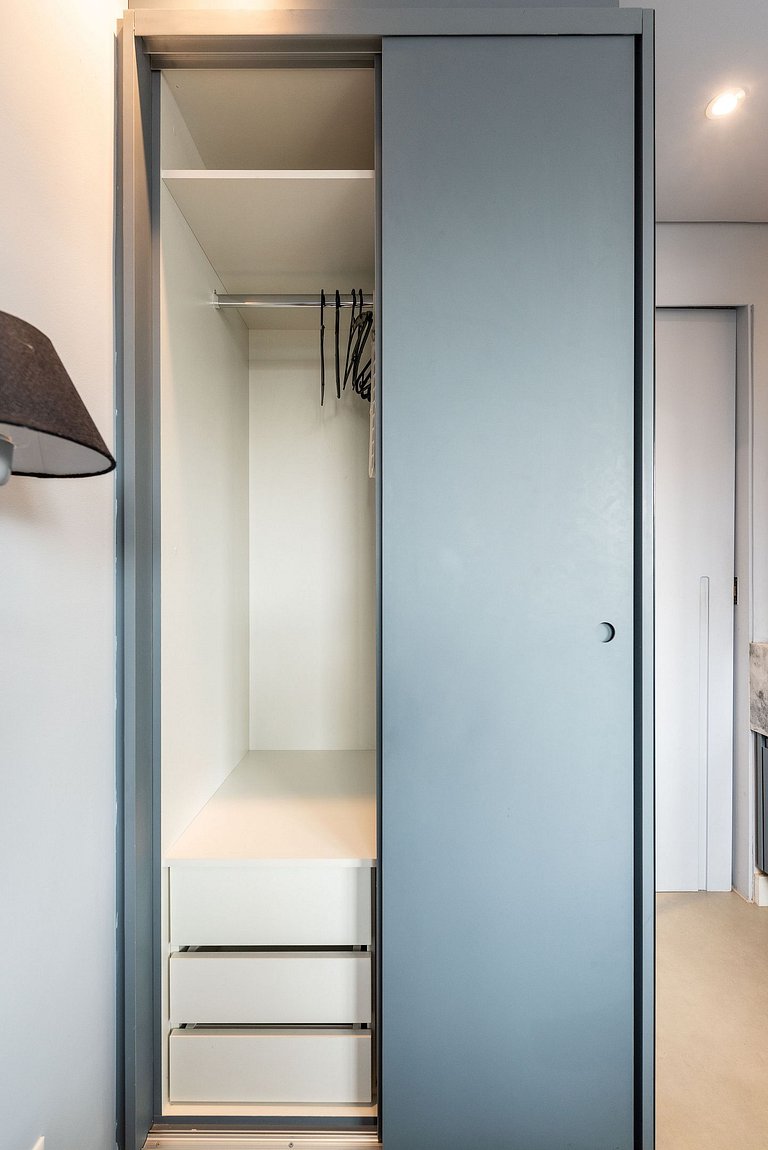 Studio em Pinheiros c/ piscina rooftop - P607