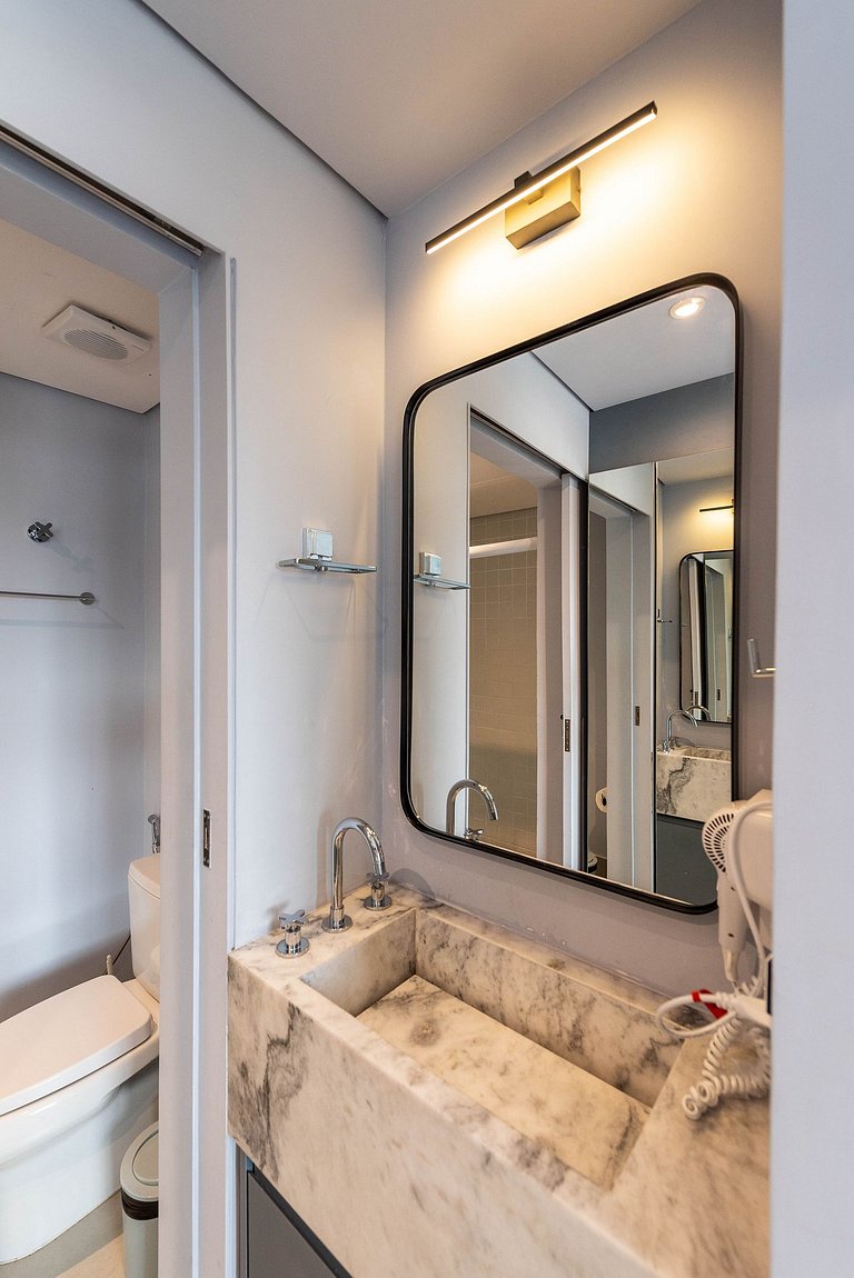 Studio em Pinheiros c/ piscina rooftop - P607