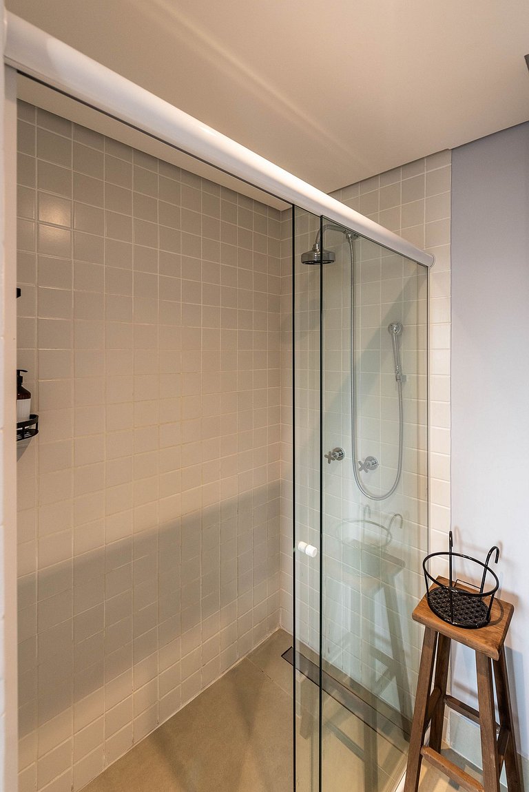 Studio em Pinheiros c/ piscina rooftop - P607