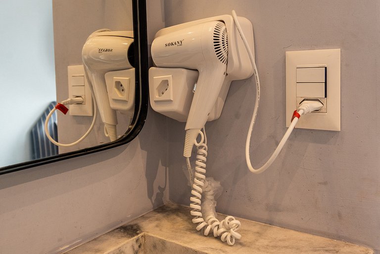 Studio em Pinheiros c/ piscina rooftop - P607