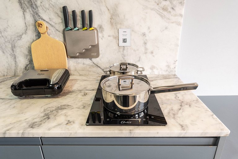 Studio em Pinheiros c/ piscina rooftop - P607