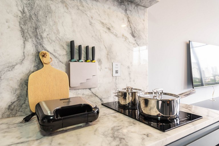 Studio em Pinheiros c/ piscina rooftop - P607