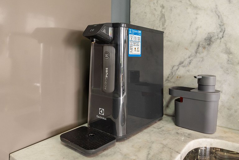 Studio em Pinheiros c/ piscina rooftop - P607