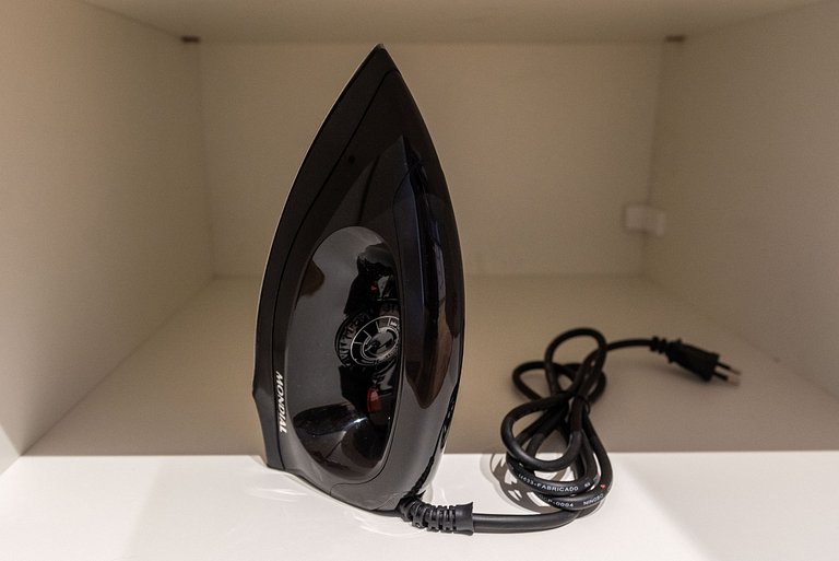 Studio em Pinheiros c/ piscina e academia - V711