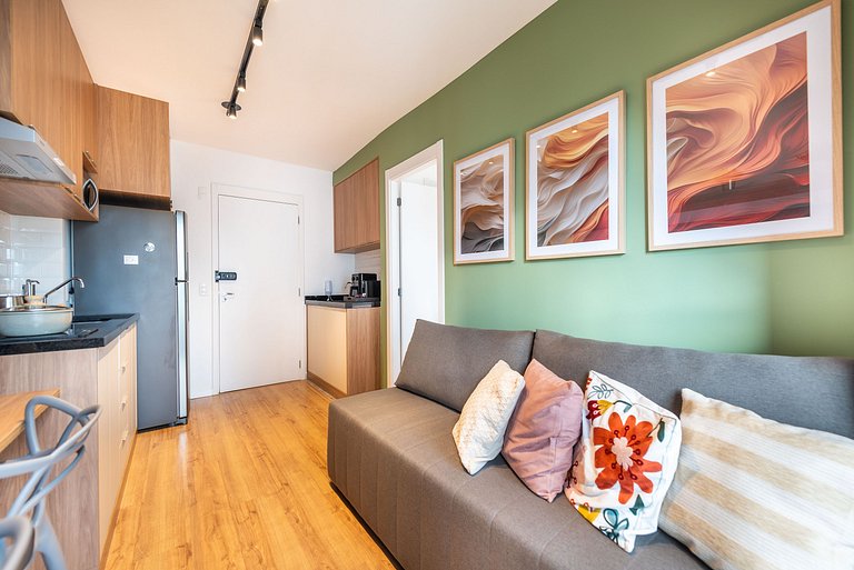 Studio em Pinheiros c/ piscina e academia - V711