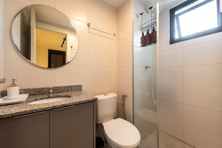 Studio em Pinheiros c/ piscina e academia - V711