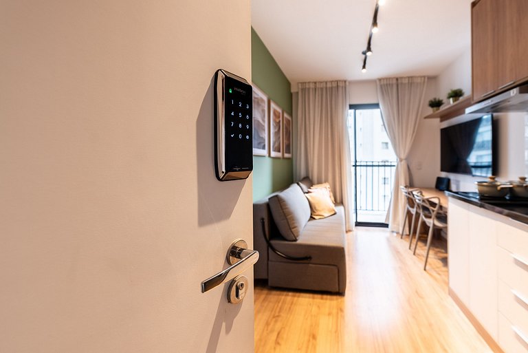 Studio em Pinheiros c/ piscina e academia - V711