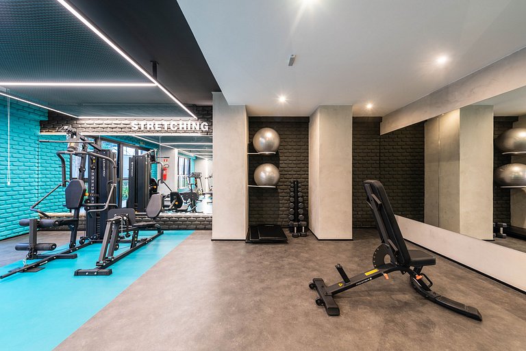 Studio em Pinheiros c/ piscina e academia - V711