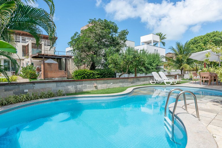 Casa Pé na Areia c/ Lazer Completo - CM